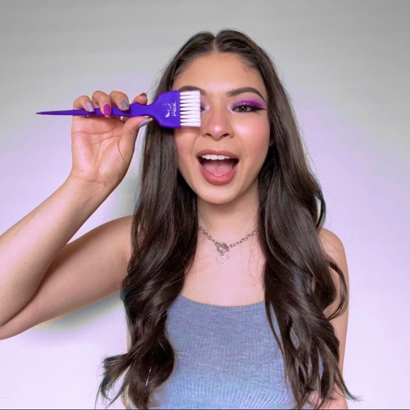 Meet Your Posher🖤 - Picture 7 of 11